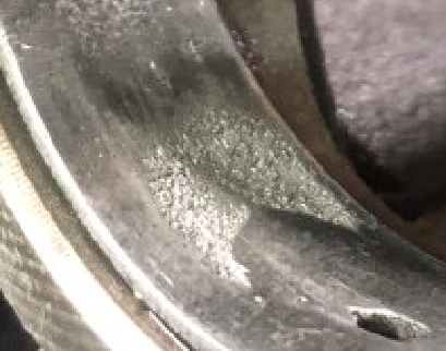 Cam bearing failure
