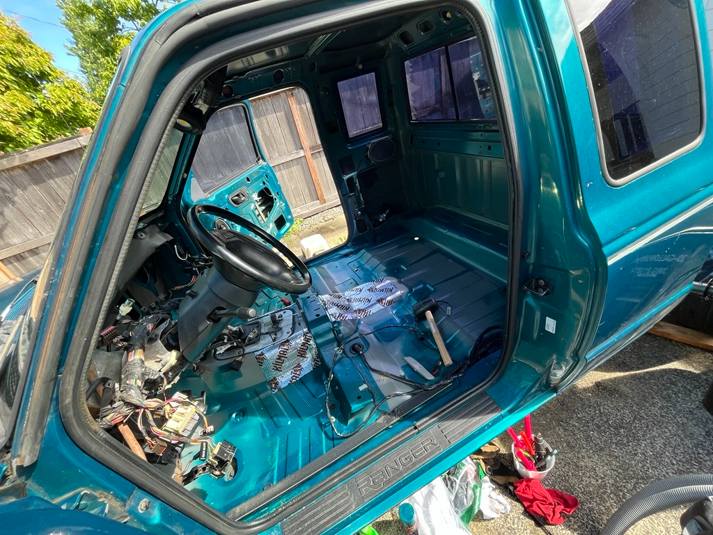 Thew's 94 XLT 4x4 3.0 5spd