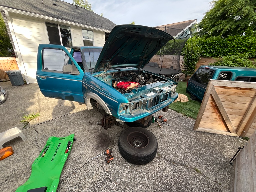 Thew's 94 XLT 4x4 3.0 5spd