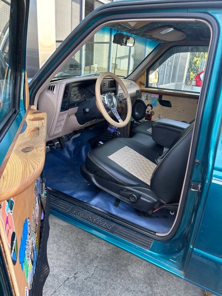 Thew's 94 XLT 4x4 3.0 5spd