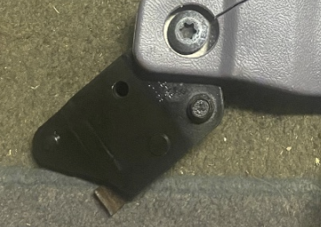 seat belt bracket