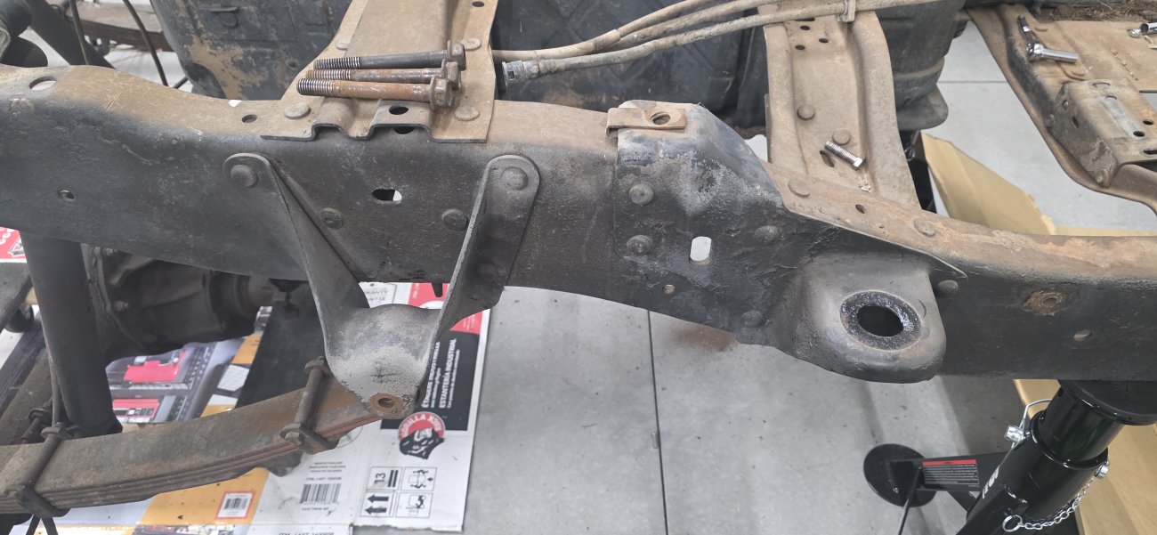 1990 Supercab rock crawler build
