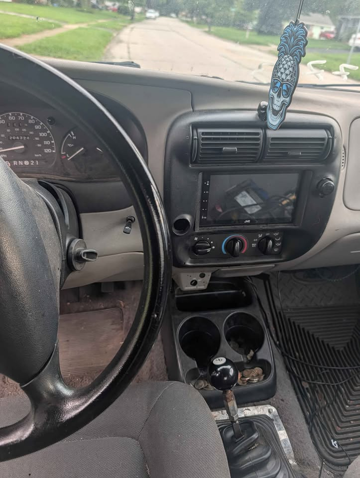1999 Ranger supercab 2wd V8