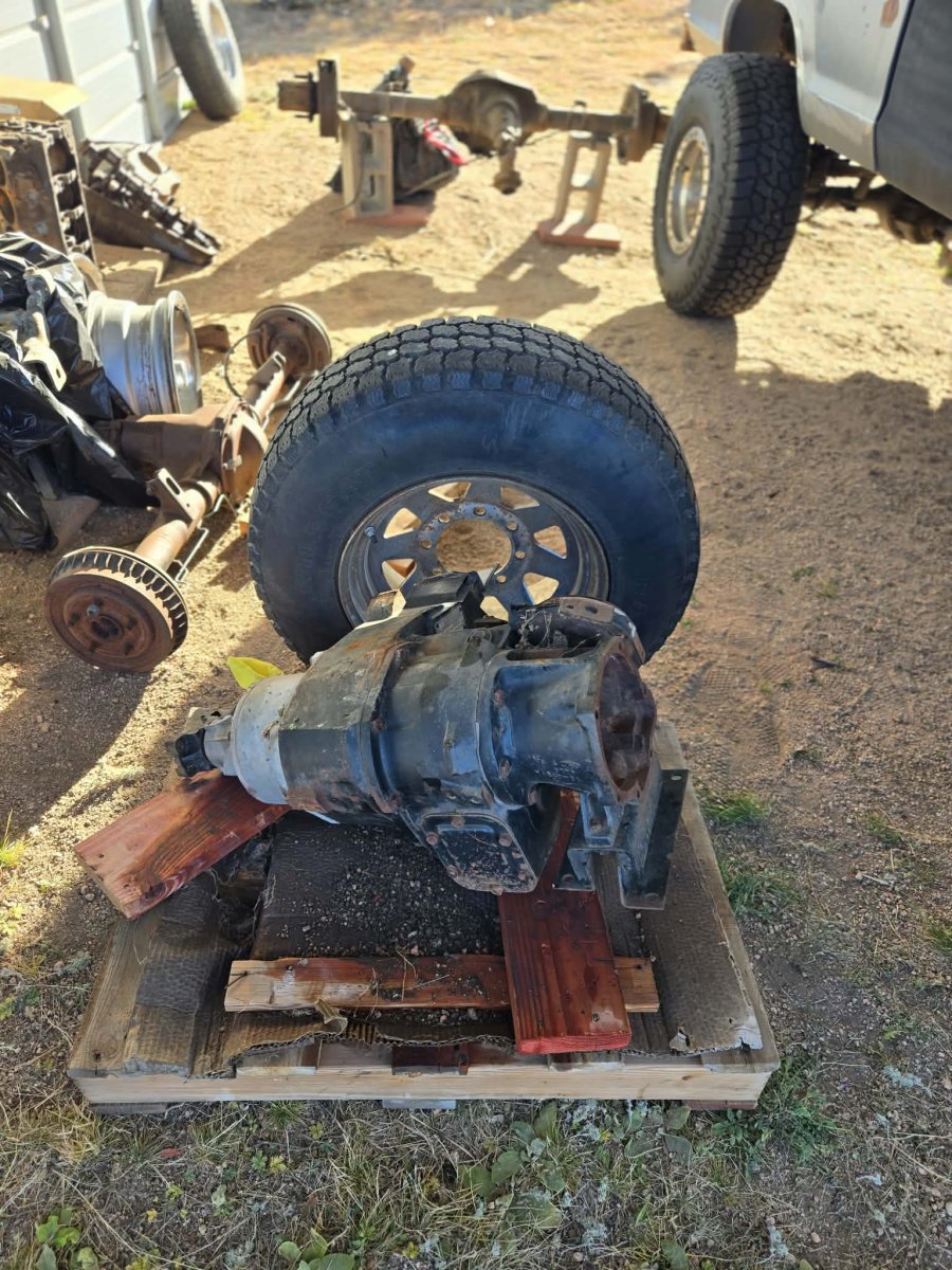 1990 Supercab rock crawler build