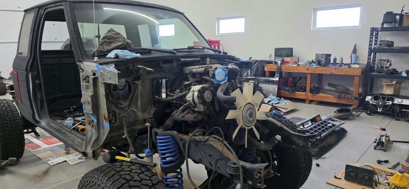 1990 Supercab rock crawler build