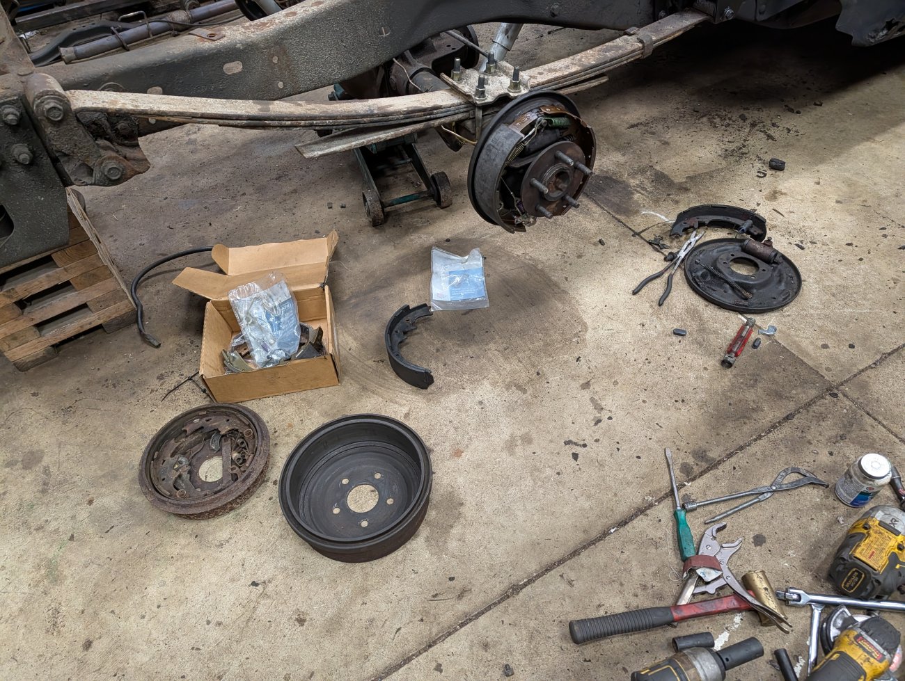 PlumCrazy's 88 SuperCab 2.3T Build