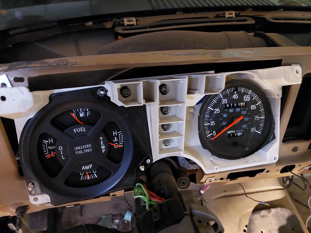 1984_ford_bronco_ii_project_b2_marauder_gauges-110.JPG