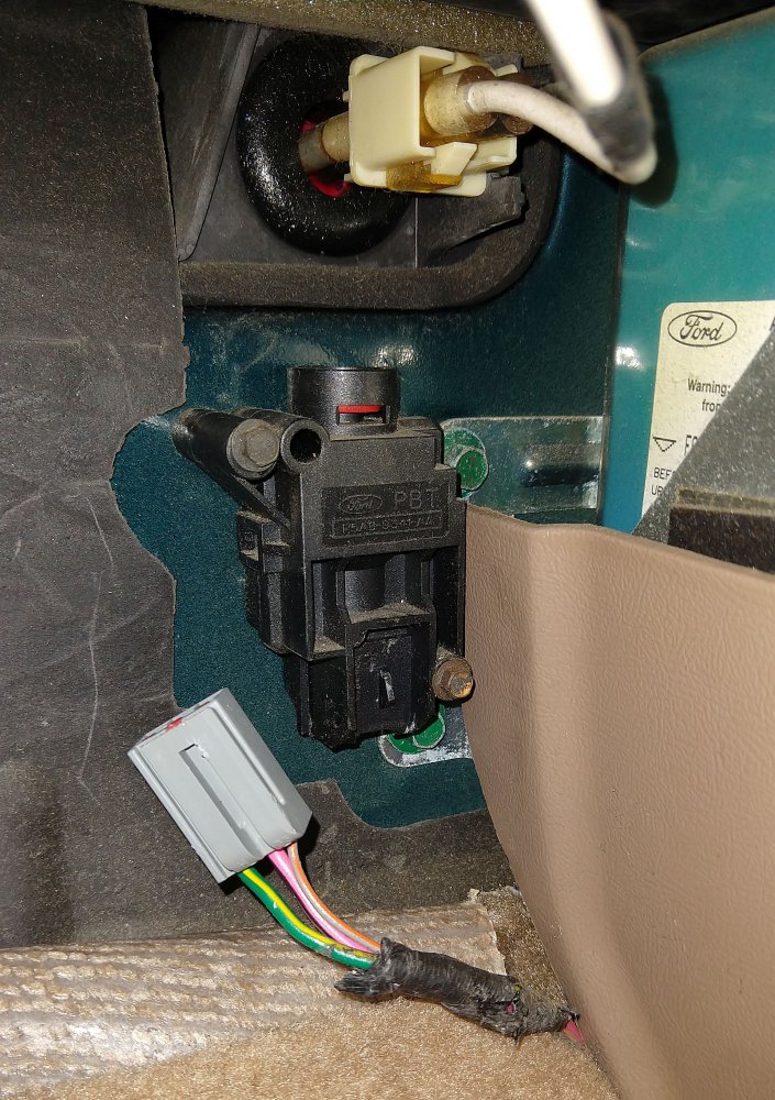 1997 B4000 Inertia Swtich and plug.jpg