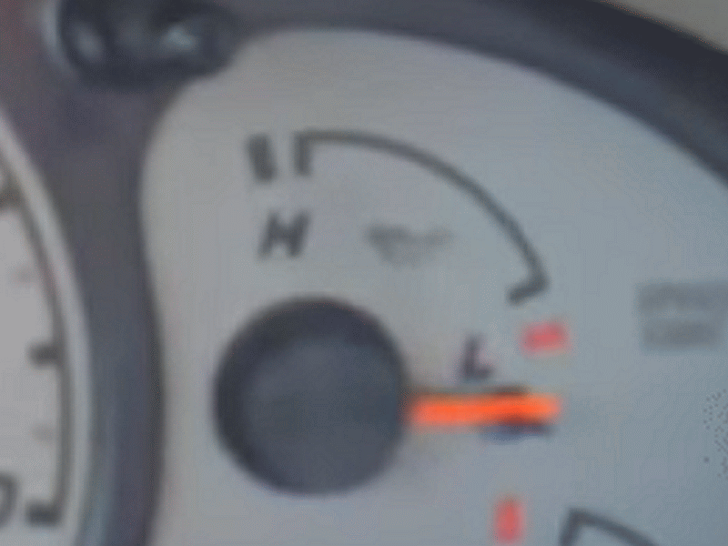 2001.Ford_Engi.Lube_Pres.Nedl.GIF