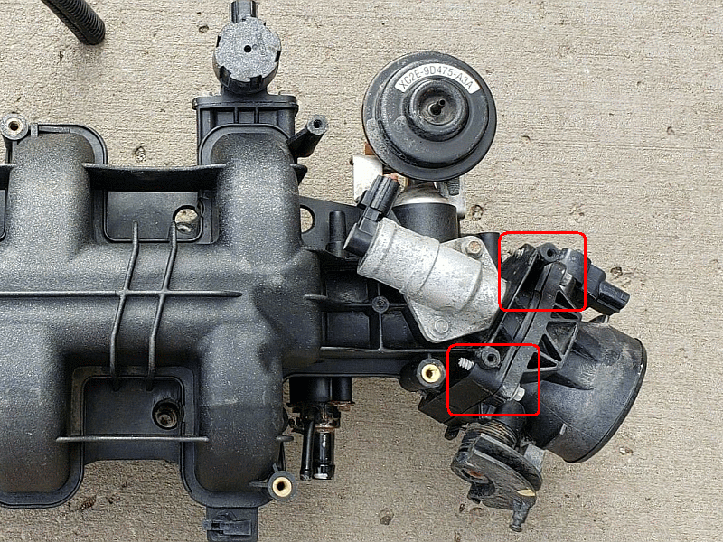 200Y.Ford_Engi.AirN_Mani~ThrotleBody_TopView.GIF