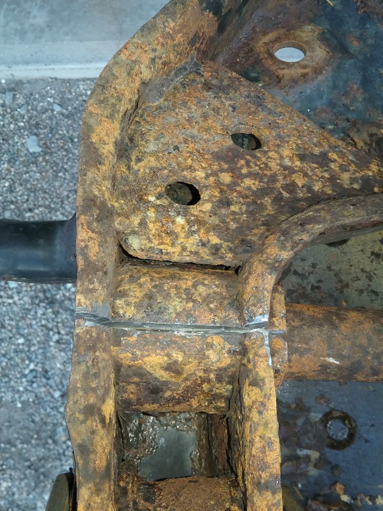 45762