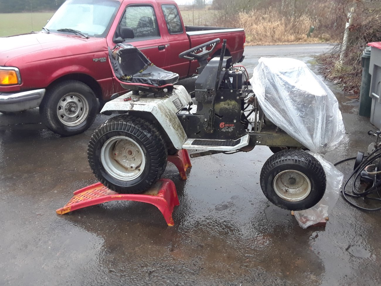 Tire size help for staggered 15x7 / 15x8 wheels (1999 Ranger 2WD 3.0)