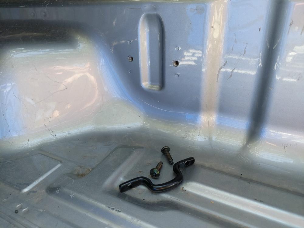 2021_ford_ranger_tie_down_hooks_10.JPG