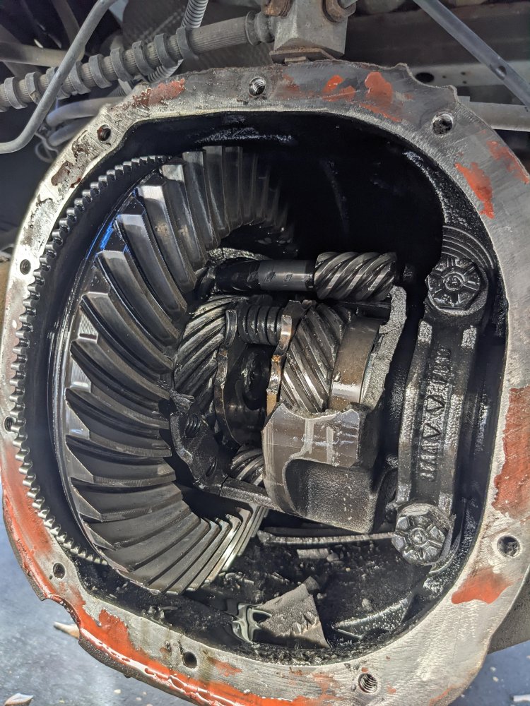 2022-11-6_rear-diff.jpg