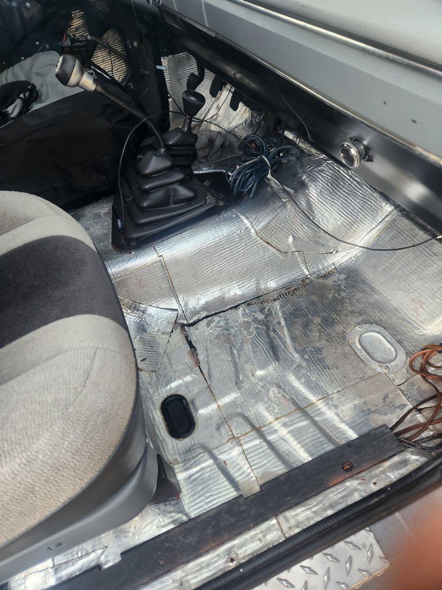 Floor pan sound deadener