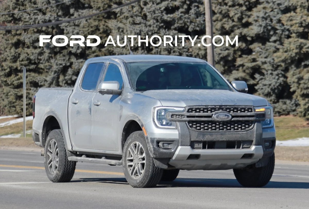 2024-Ford-Ranger-Lariat-FX4-Super-Crew-Short-Bed-US-Market-First-Photos-February-2023-Exterior...jpg