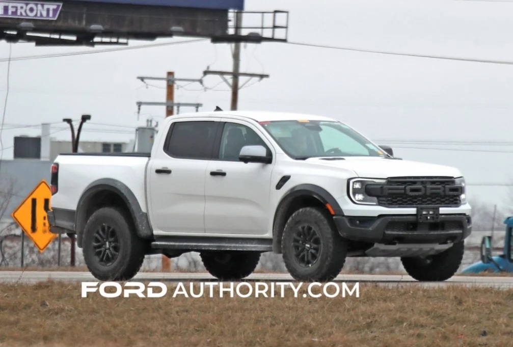 2024-Ford-Ranger-Raptor-US-Market-Version-White-Prototype-Spy-Shots-February-2023-Exterior-001...jpg