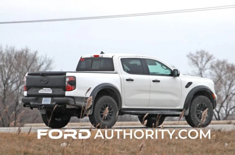 2024-Ford-Ranger-Raptor-US-Market-Version-White-Prototype-Spy-Shots-February-2023-Exterior-006...jpg