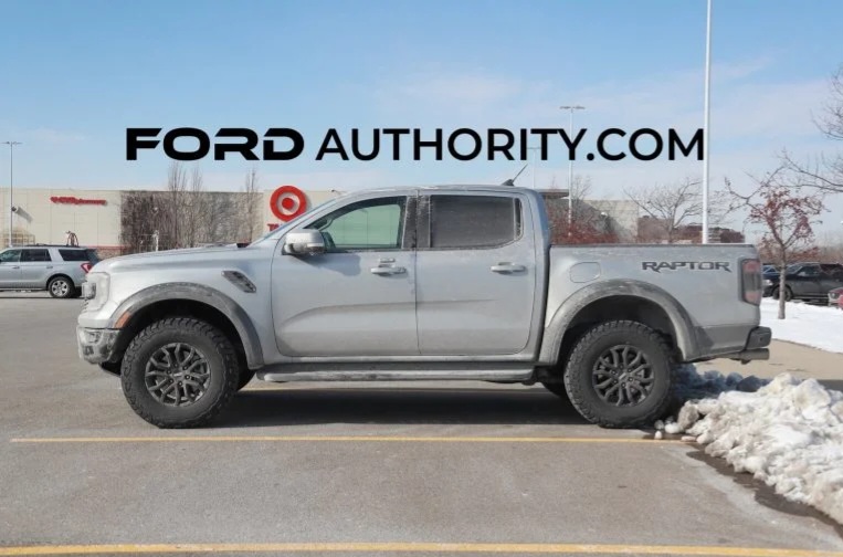 2024-Ford-Ranger-Raptor-US-Spec-Model-FIrst-Real-World-Photos-No-Camo-February-2023-Exterior-0...jpg