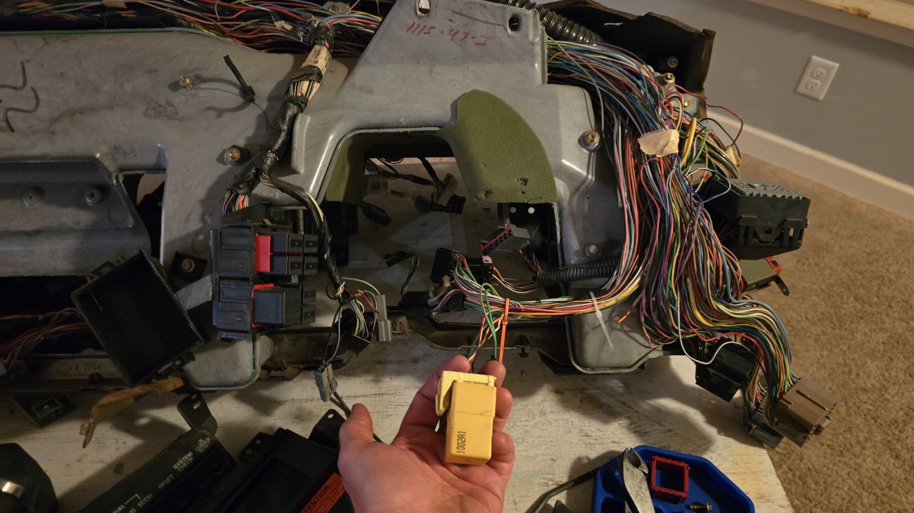 1995 Ranger Flasher relay location