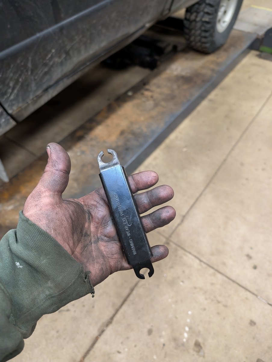 PlumCrazy's Beater DD 4x4 SAS Build