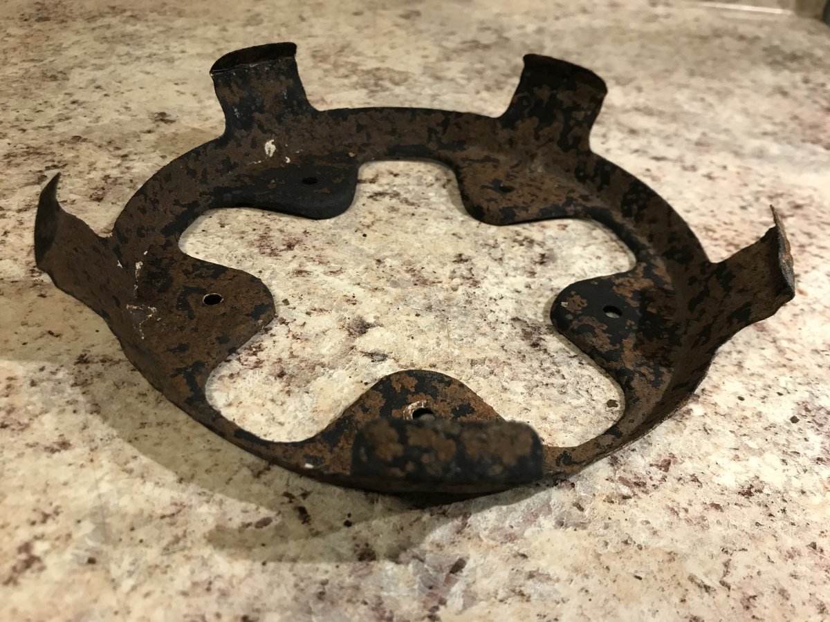 source for early 15” wheel centercap clips | The Ranger Station