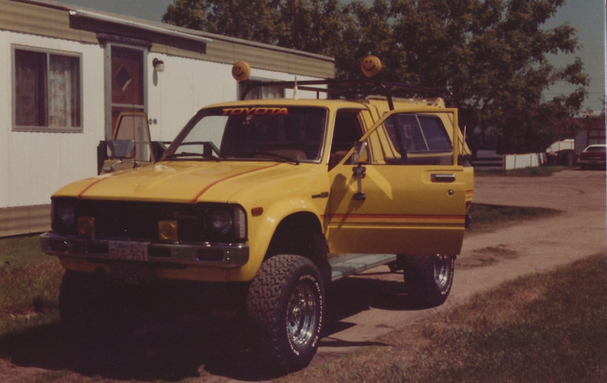 4th vehicle 1981 Toyota Longbox (5).jpg