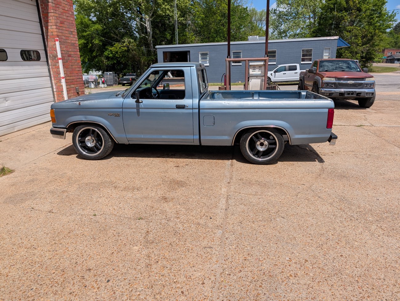 1990 Ranger 302 swap