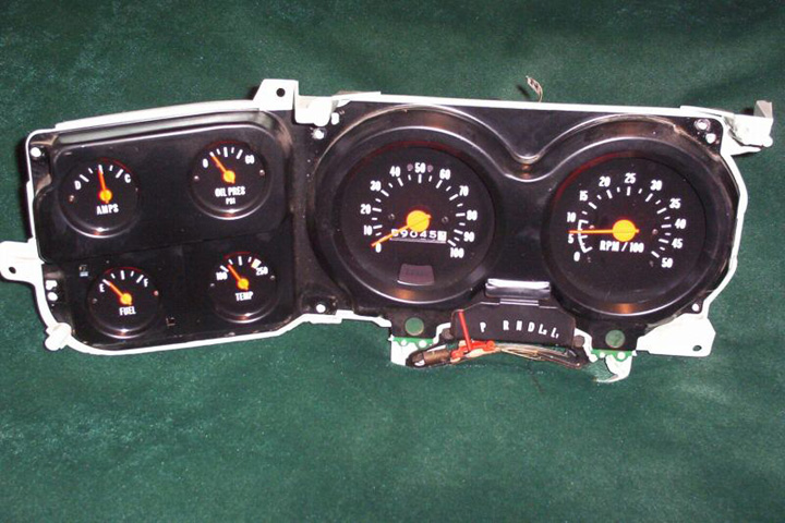 73tach01.jpg