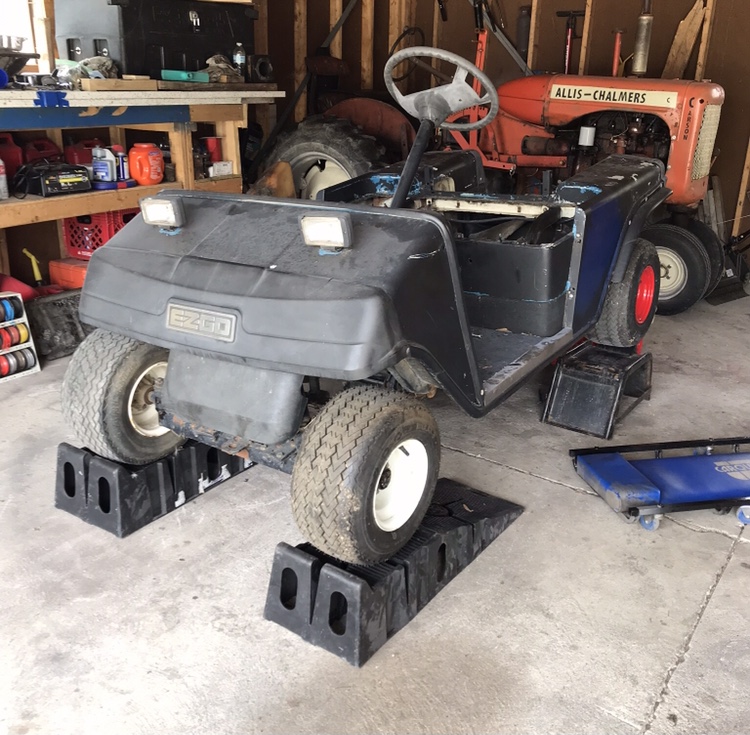 Jacking up under rear differential?