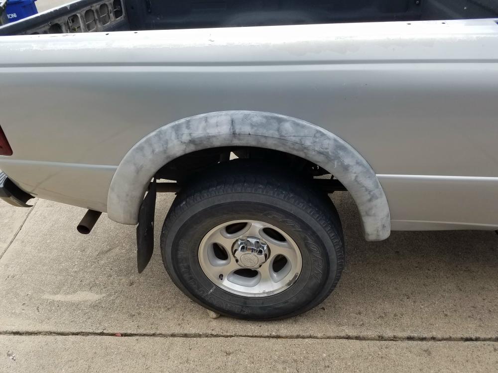 faded_ford_ranger_fender_flare_paint_100.JPG