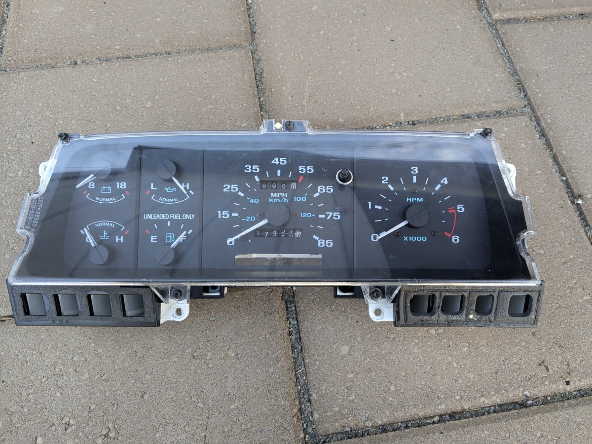 front_cluster1.jpg