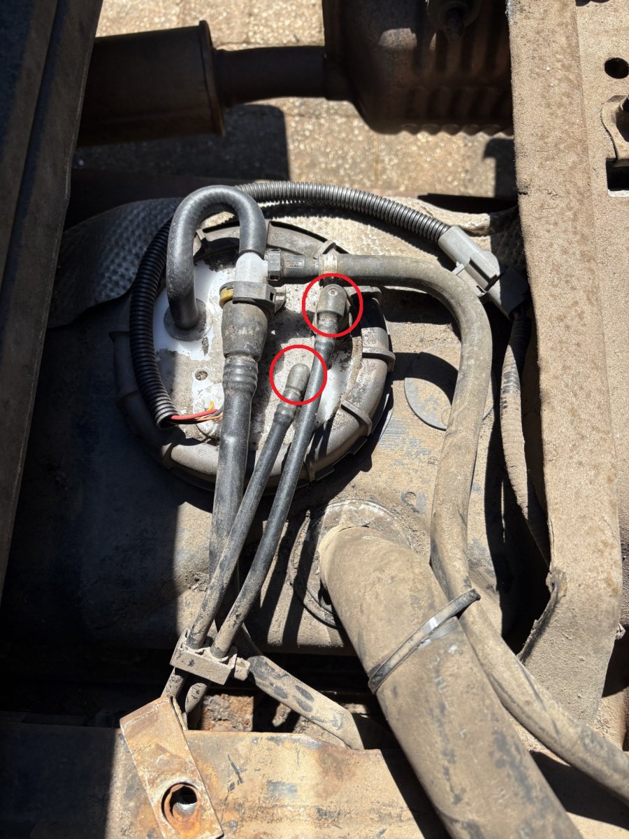 Fuel Pump (cracked fuel line clips).jpg