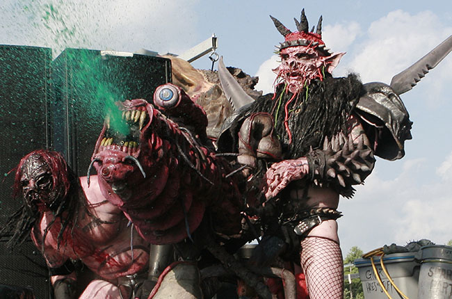 gwar-oderus-performs-billboard-1-650.jpg