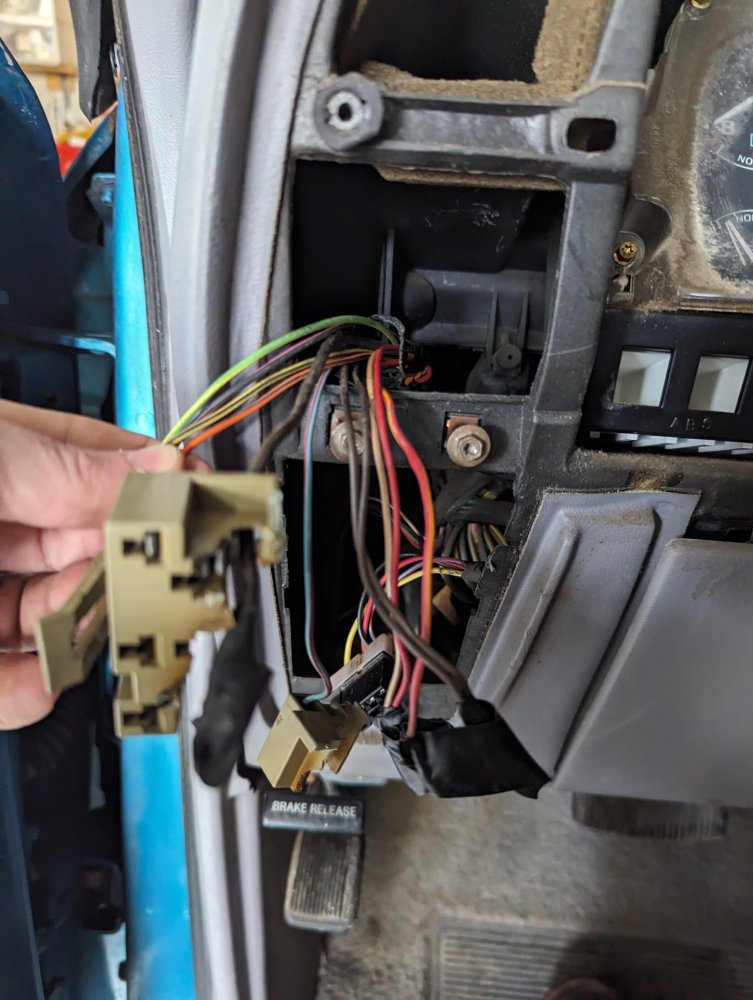headlight_switch.jpg