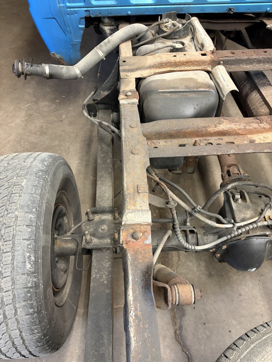 I need a favor from someone with a 93-97 Ranger w 7ft bed