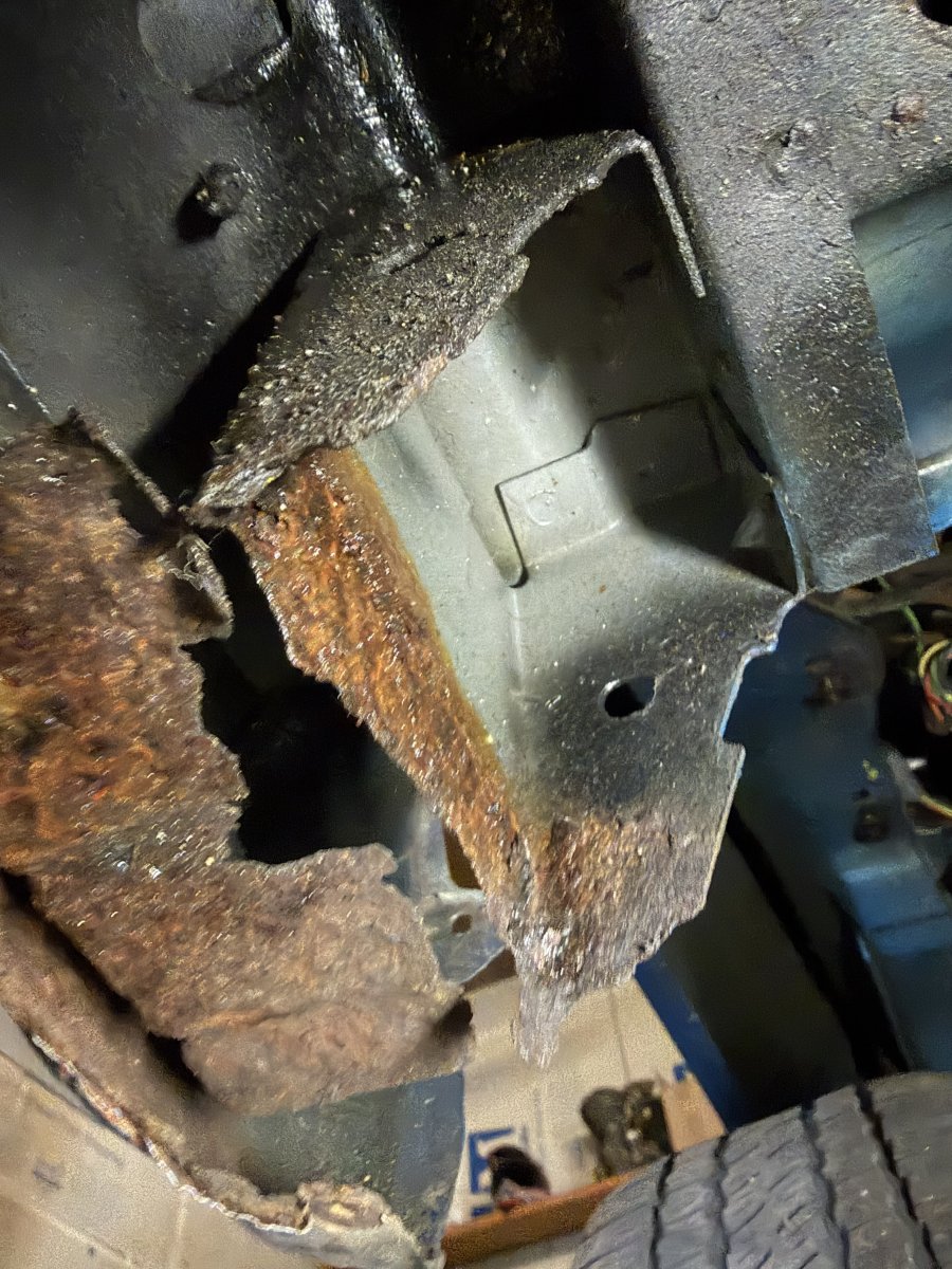 I need a favor from someone with a 93-97 Ranger w 7ft bed