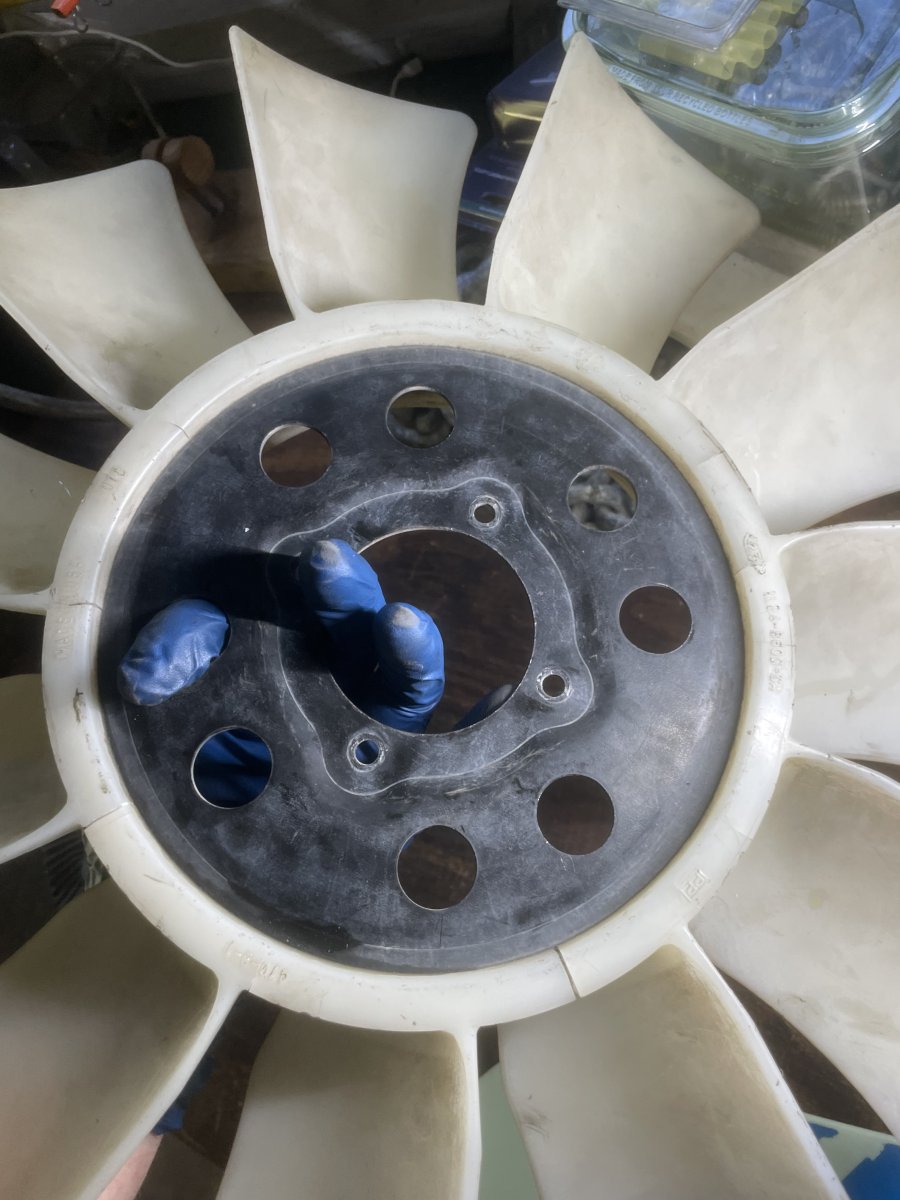 Extensive cracks in radiator fan...
