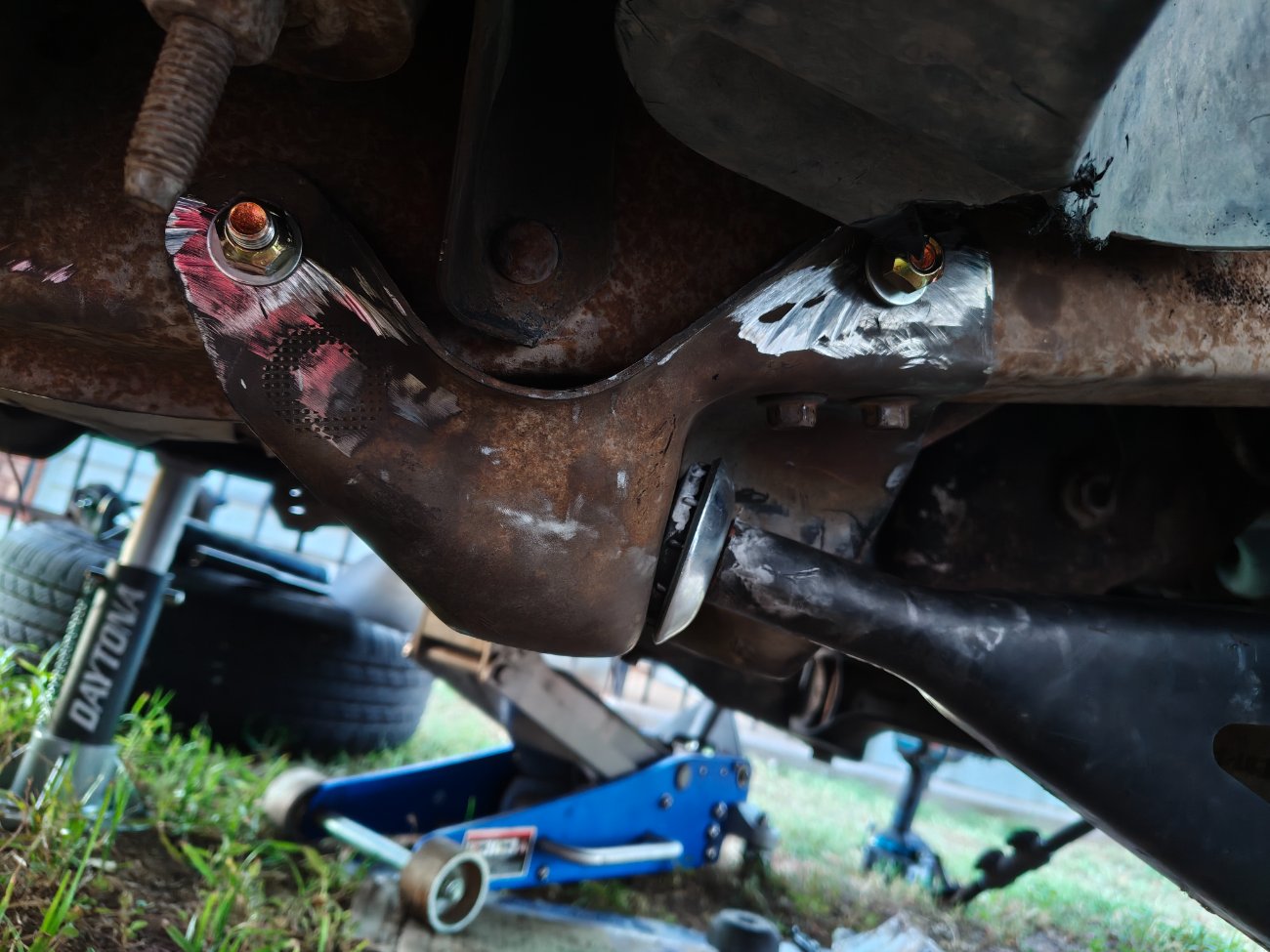 94 Ranger 2wd radius bushing bolts