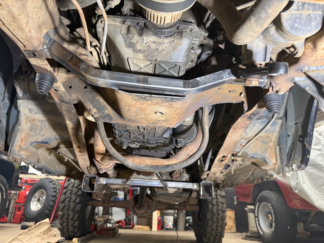 Ultra cheap offroad race Explorer turned rock crawler