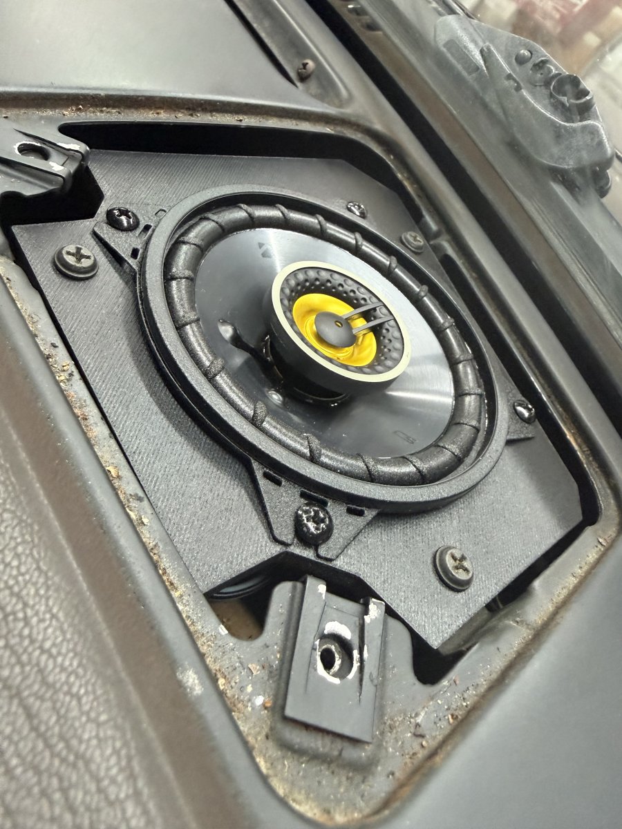 1984-1988 Ford Bronco II Dash Speaker Adapter Plates for 4" Speakers (Pair)