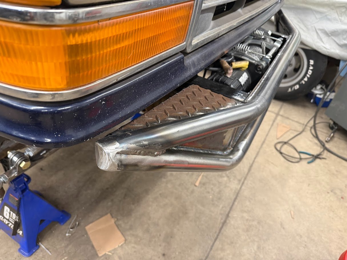 Ultra cheap offroad race Explorer turned rock crawler