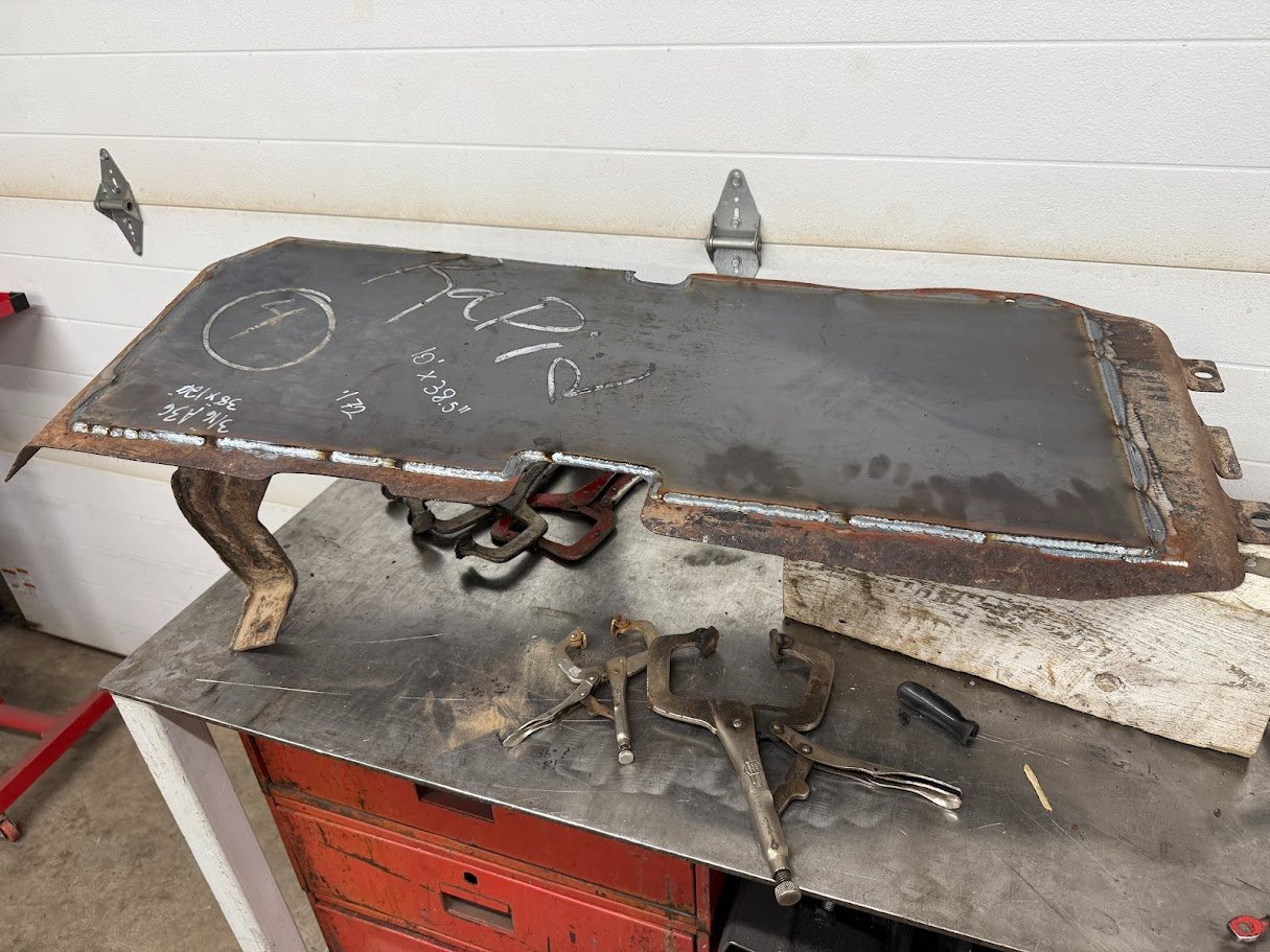 Ultra cheap offroad race Explorer turned rock crawler