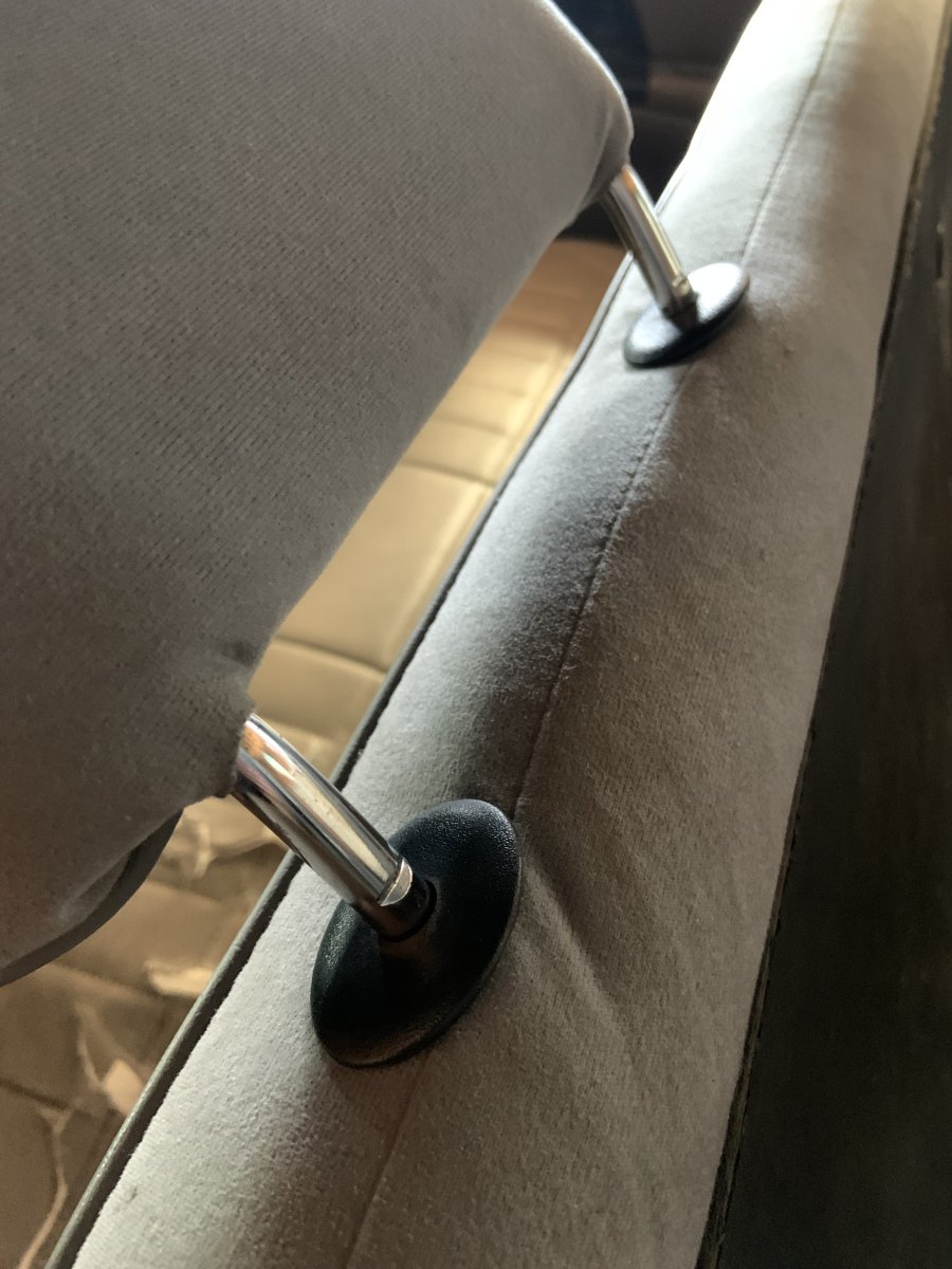 95 headrest removal