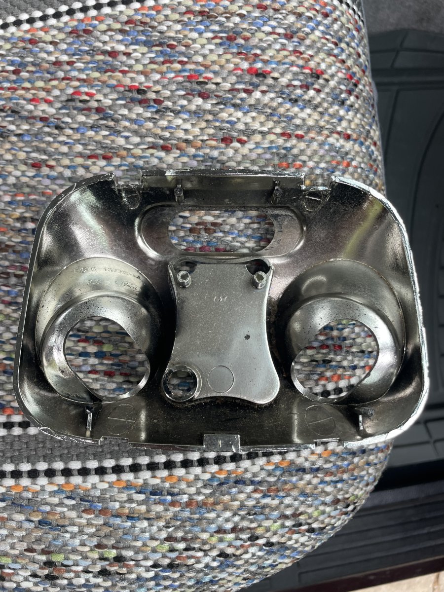 Dome light on a 2001 regular cab question