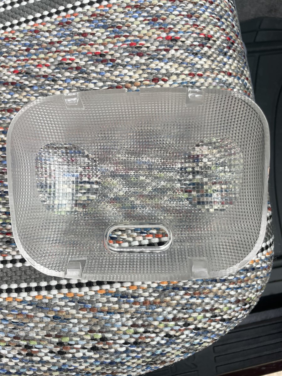 Dome light on a 2001 regular cab question