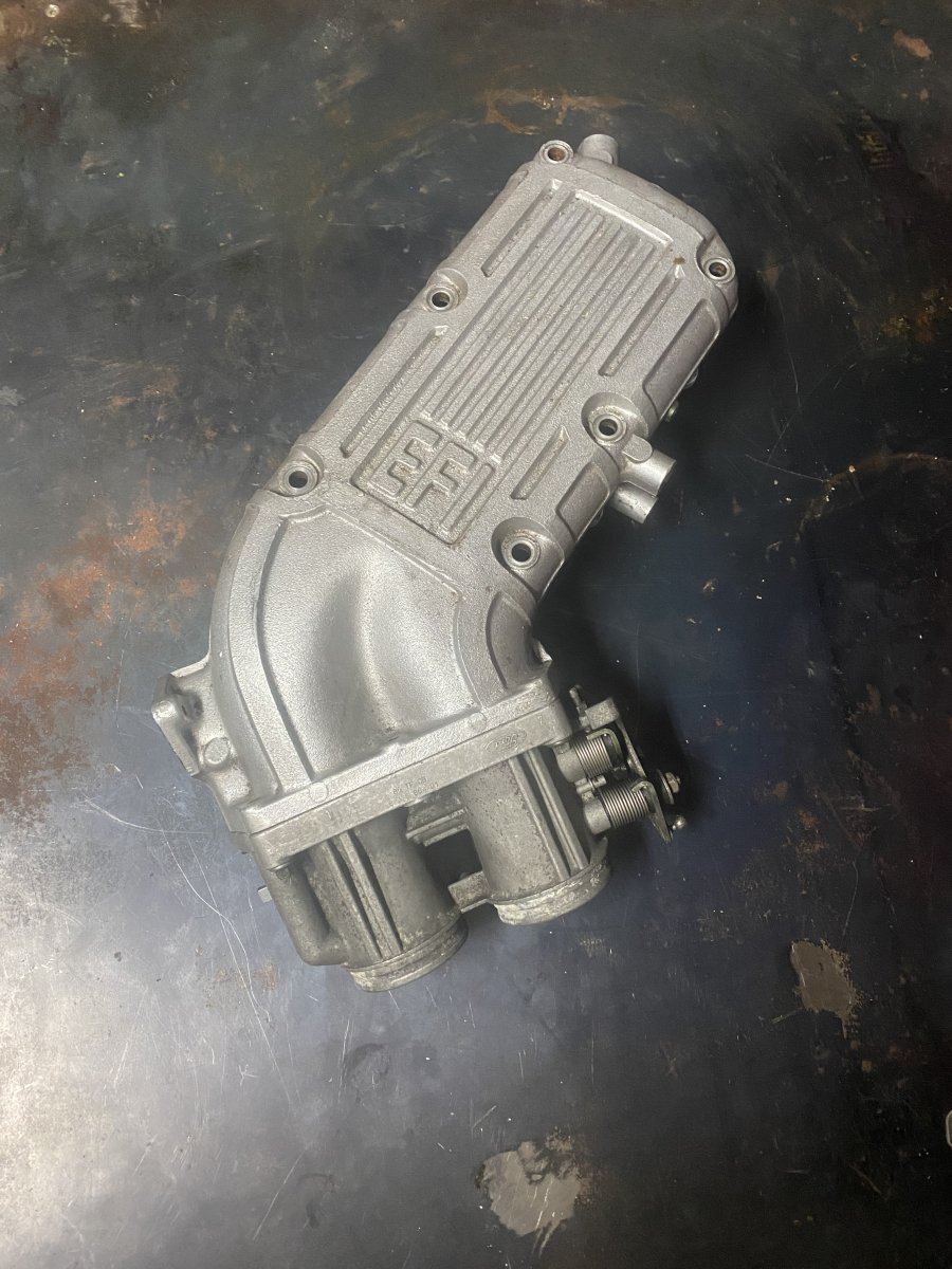 2.9 Dual throttle bodies