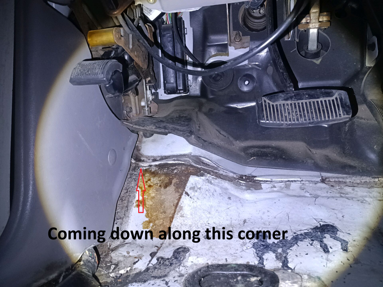 Water leak driver side-98 Ranger 2.5L