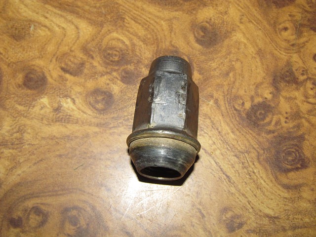 lugnut.jpg
