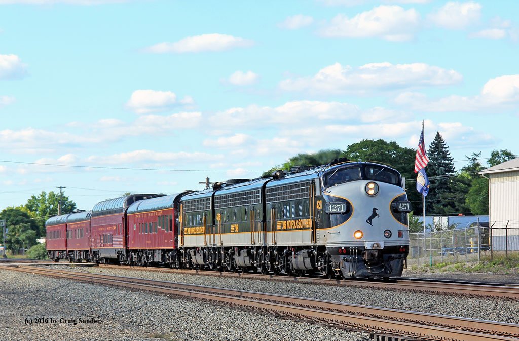 TRS Train nerds
